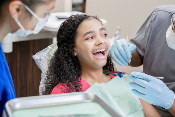 Best Cracked Tooth Emergency Dentist  in Helmetta, NJ